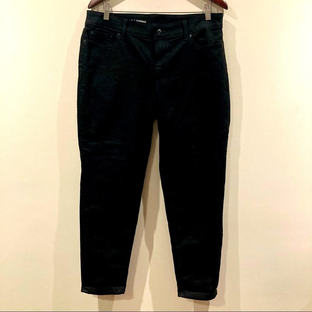 TALBOTS  Sz 10 Flawless Girlfriend Jeans In Black